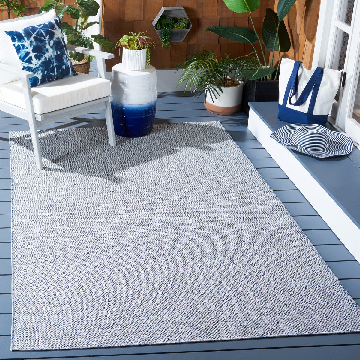  Safavieh Hampton 230 Indoor / Outdoor Rug - Grey - Bonton