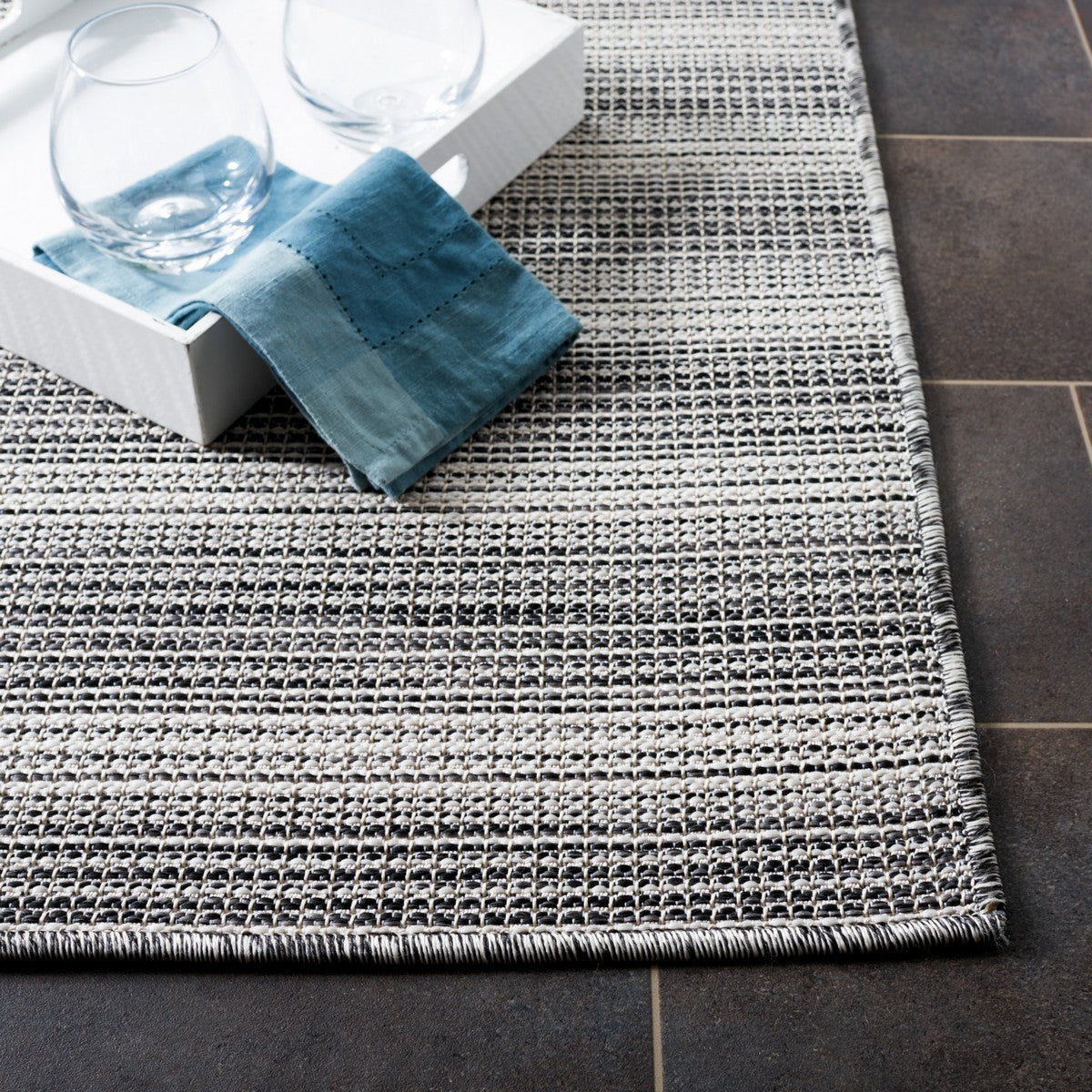  Safavieh Hampton 231 Indoor / Outdoor Rug - Grey - Bonton