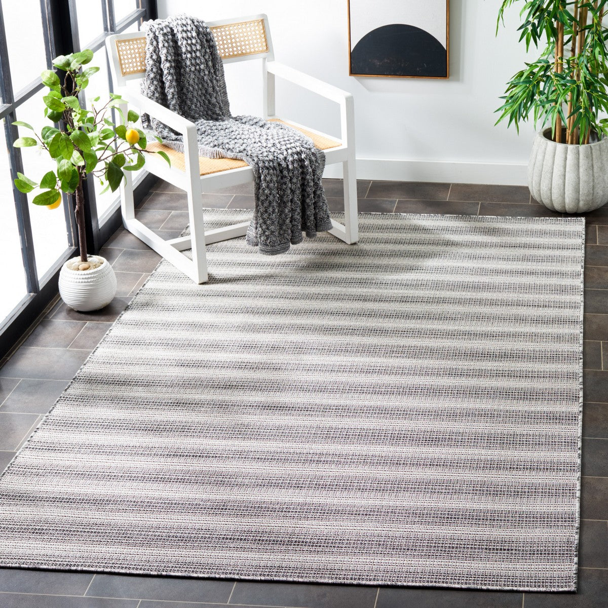  Safavieh Hampton 231 Indoor / Outdoor Rug - Black / Grey - Bonton