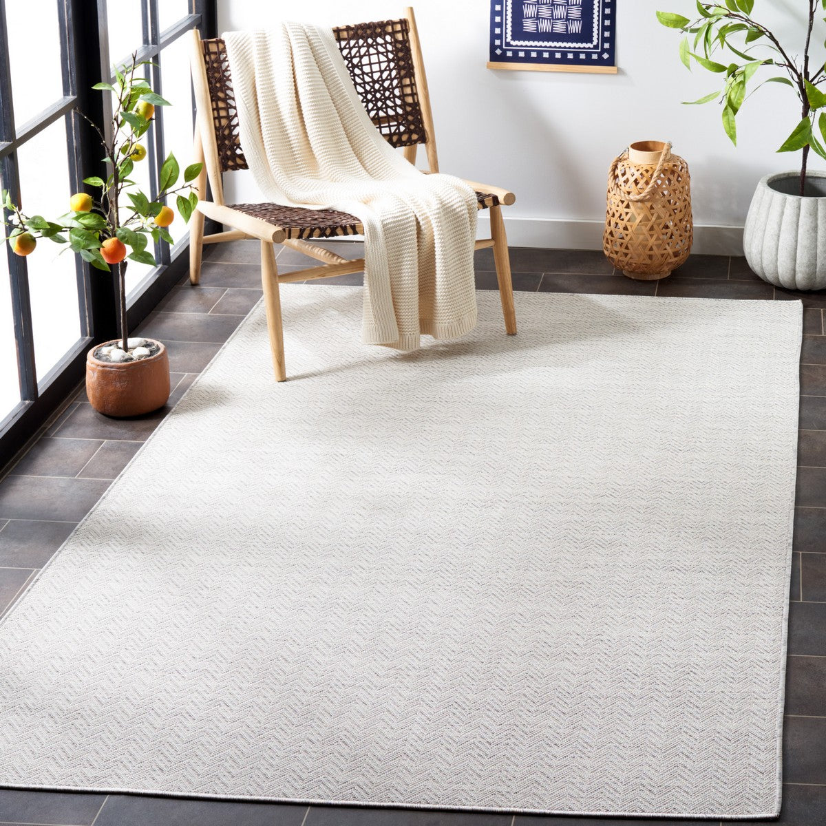  Safavieh Hampton 233 Indoor / Outdoor Rug - Beige / Ivory - Bonton