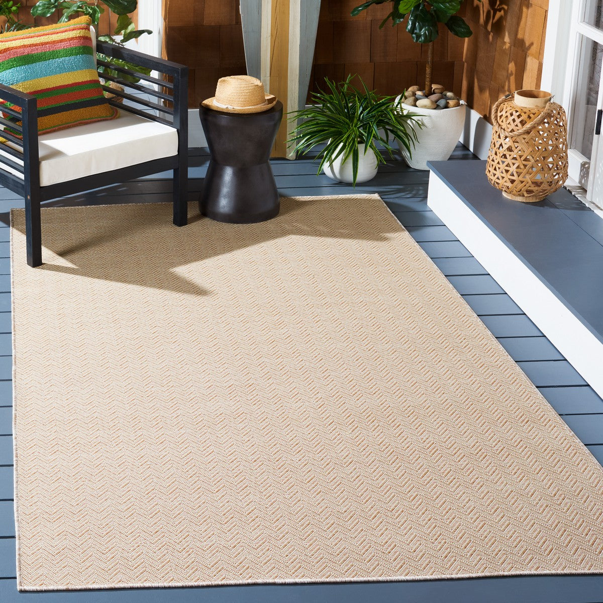  Safavieh Hampton 233 Indoor / Outdoor Rug - Beige / Ivory - Bonton