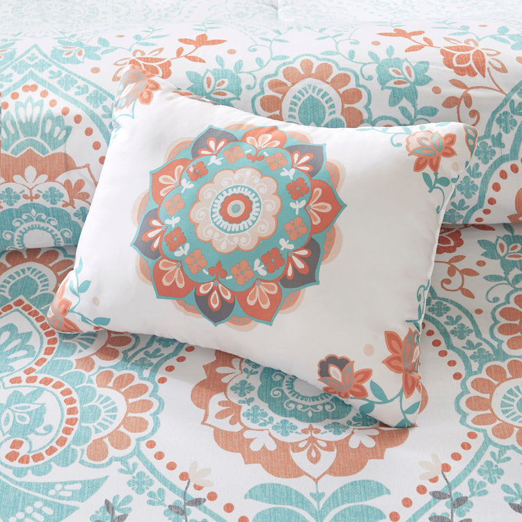 Skylar Boho Comforter Set with Bed Sheets