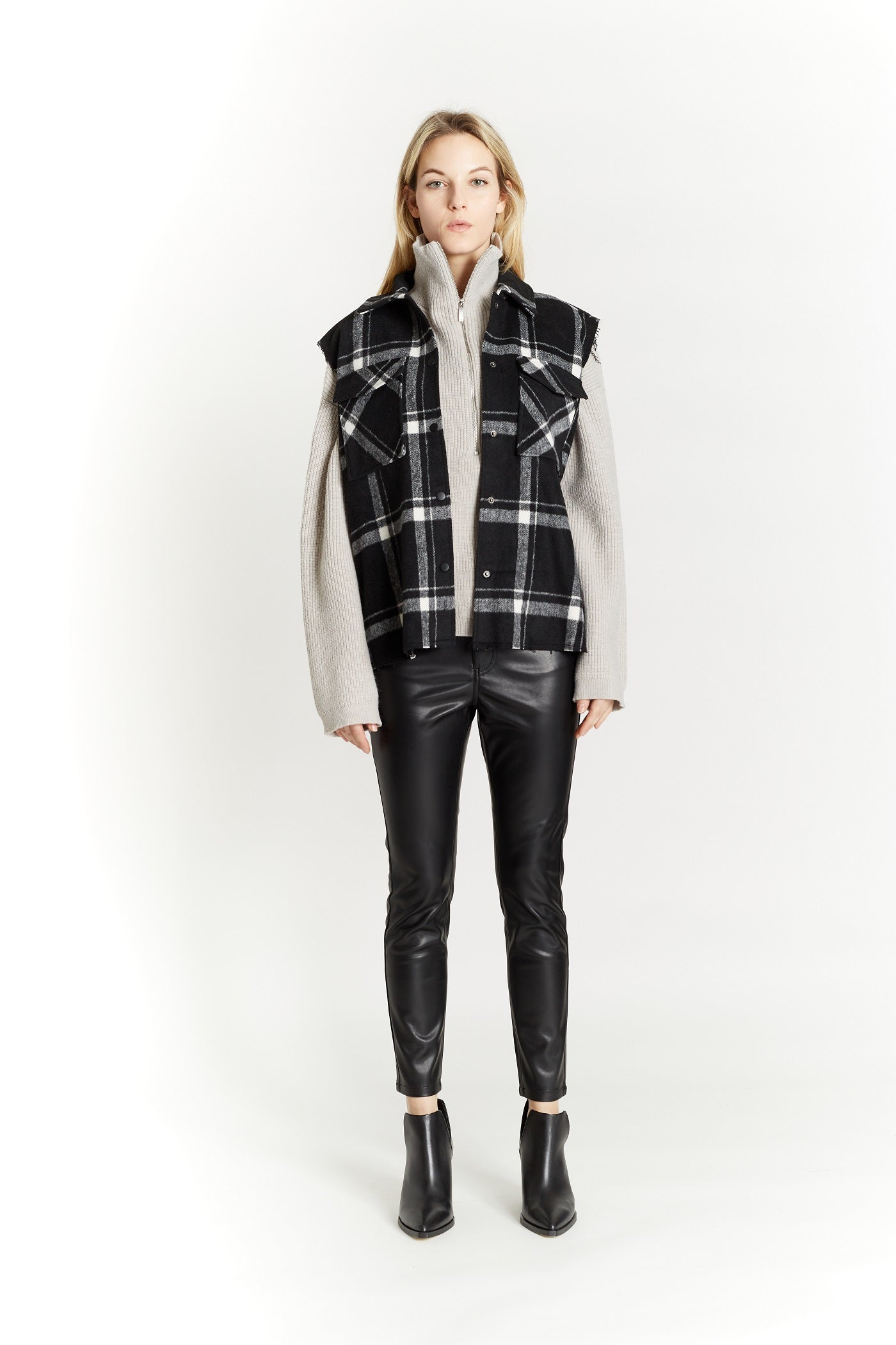  Plaid Hunter Vest with Frayed Sleeves - Black/White Plaid - Bonton