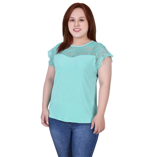 Plus Size Crepe Knit Top With Lace Features