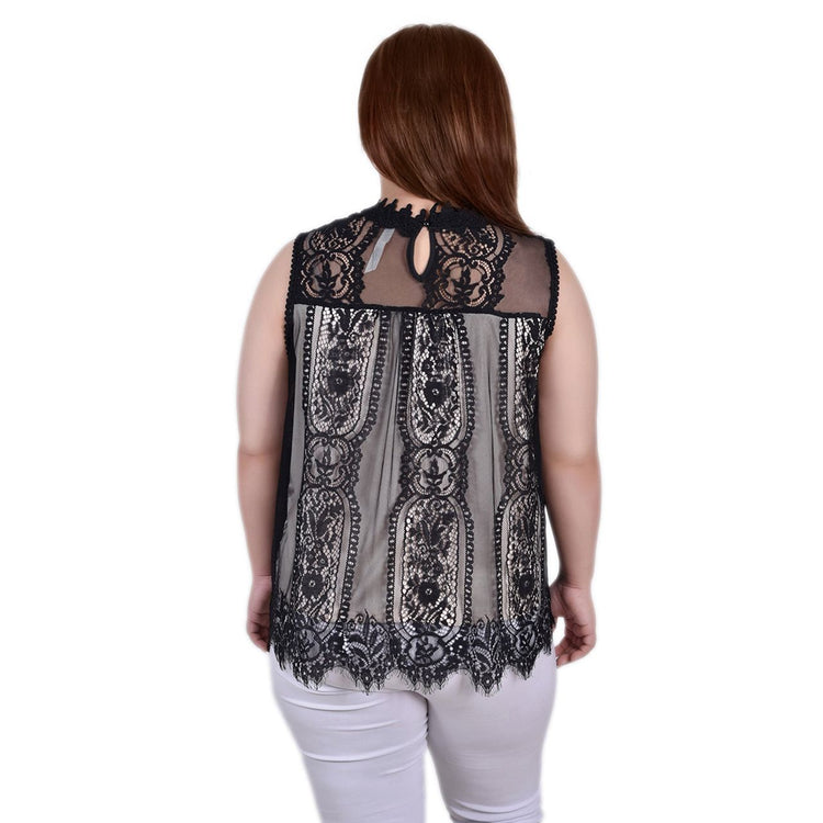 Plus Size Sleeveless Lace Top
