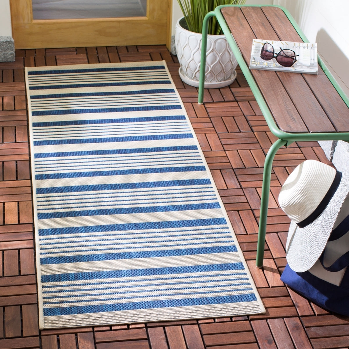  Safavieh Courtyard 6062 Indoor / Outdoor Rug - Beige / Blue - Bonton