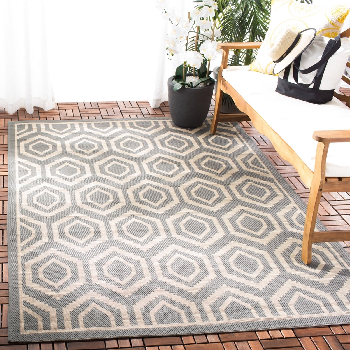  Safavieh Courtyard 6902 Indoor / Outdoor Rug - Navy / Beige - Bonton