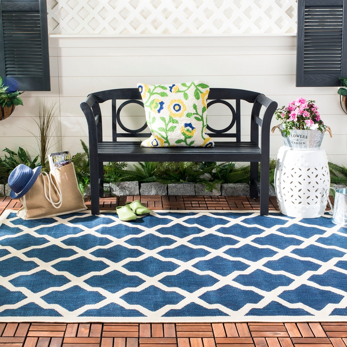  Safavieh Courtyard 6903 Indoor / Outdoor Rug - Navy / Beige - Bonton