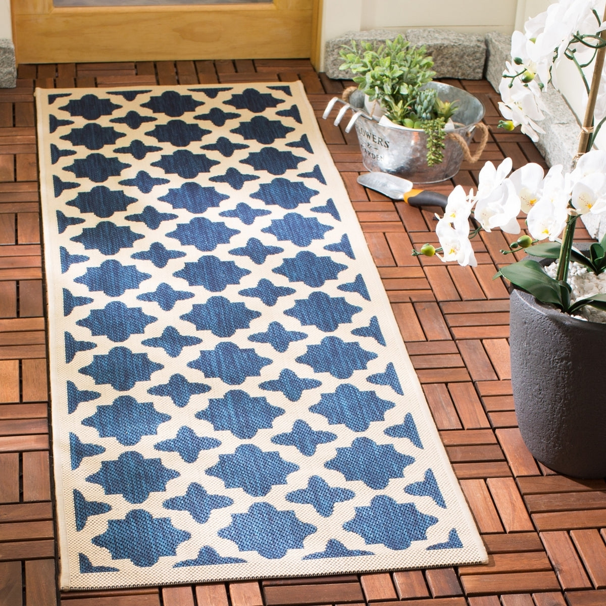  Safavieh Courtyard 6913 Indoor / Outdoor Rug - Anthracite / Beige - Bonton