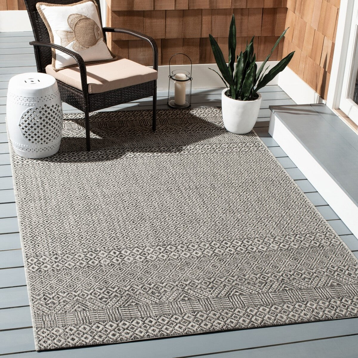  Safavieh Courtyard 8235 Indoor / Outdoor Rug - Aqua / Navy - Bonton