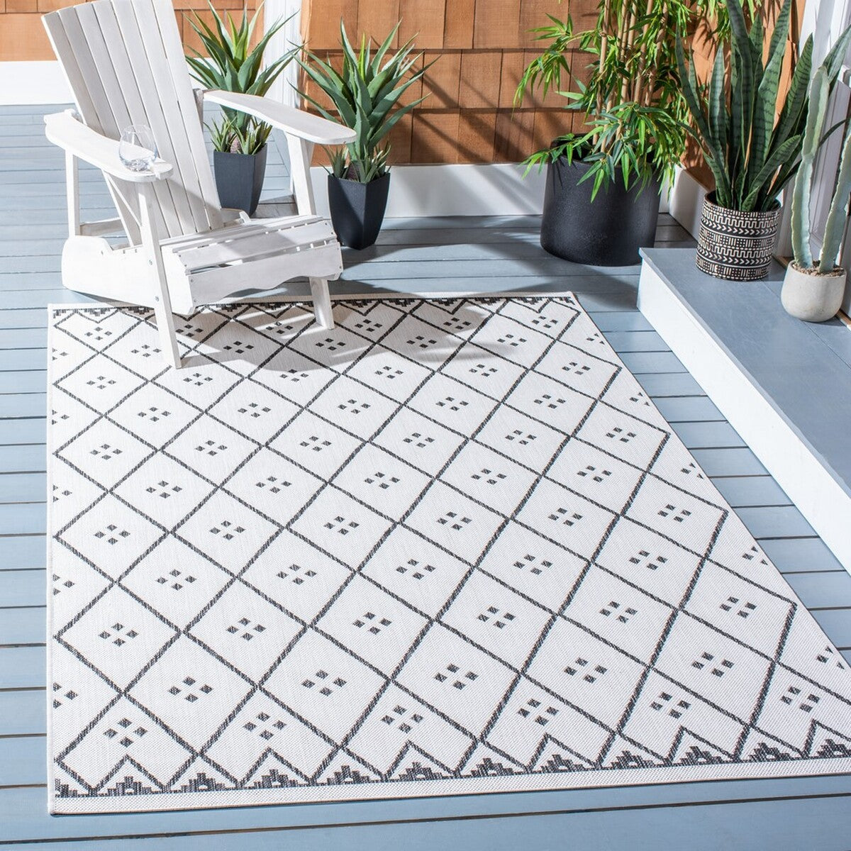  Safavieh Courtyard 8303 Indoor / Outdoor Rug - Black / Ivory - Bonton