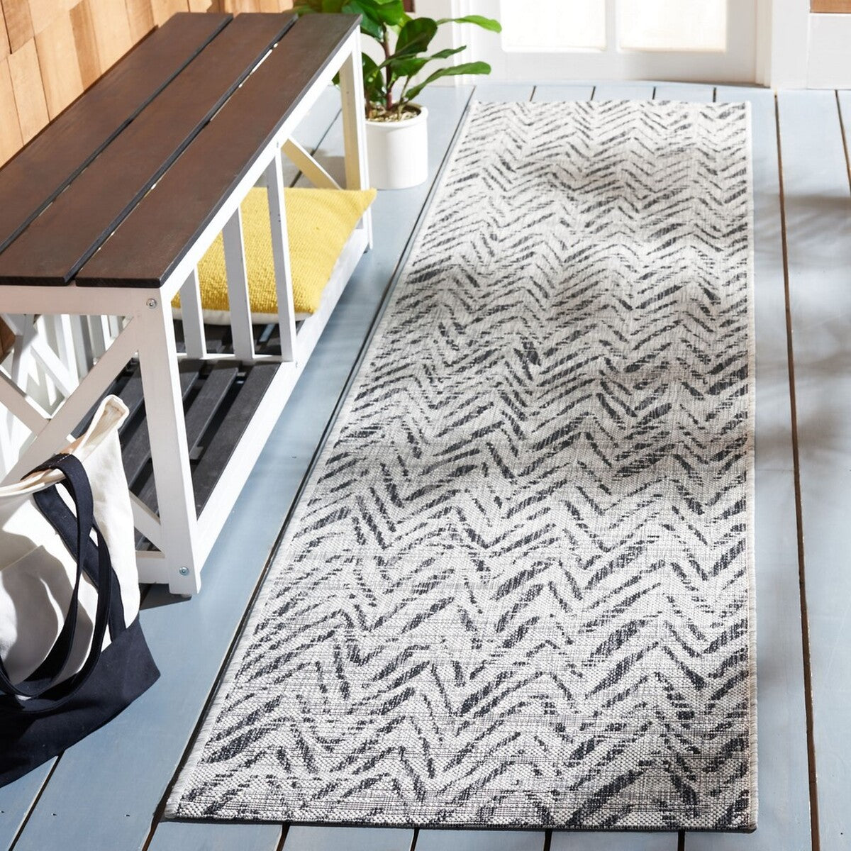  Safavieh Courtyard 8387 Indoor / Outdoor Rug - Grey / Black - Bonton