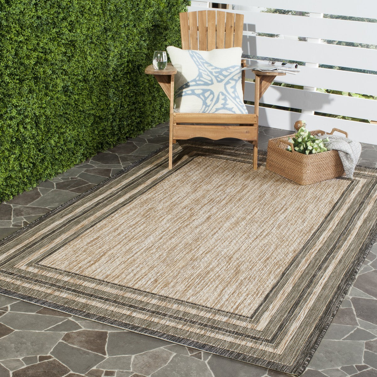  Safavieh Courtyard 8475 Indoor / Outdoor Rug - Ivory / Black - Bonton