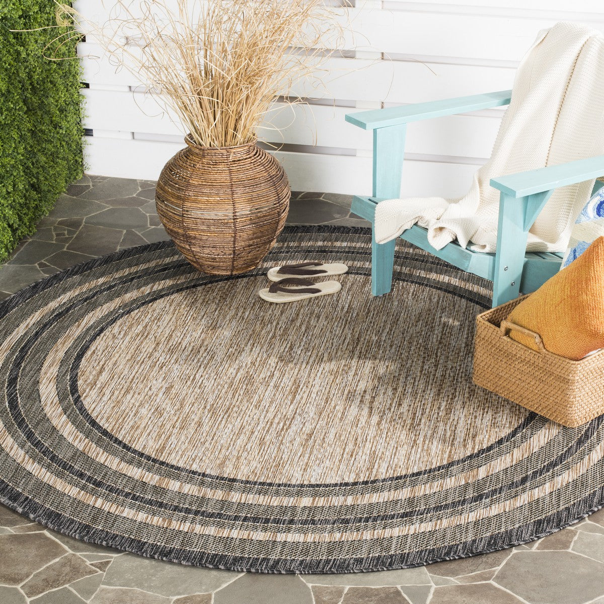  Safavieh Courtyard 8475 Indoor / Outdoor Rug - Light Grey / Black - Bonton