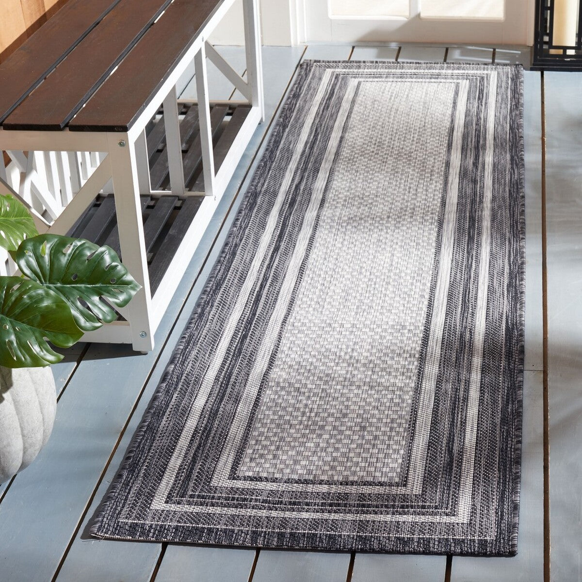  Safavieh Courtyard 8475 Indoor / Outdoor Rug - Light Grey / Black - Bonton