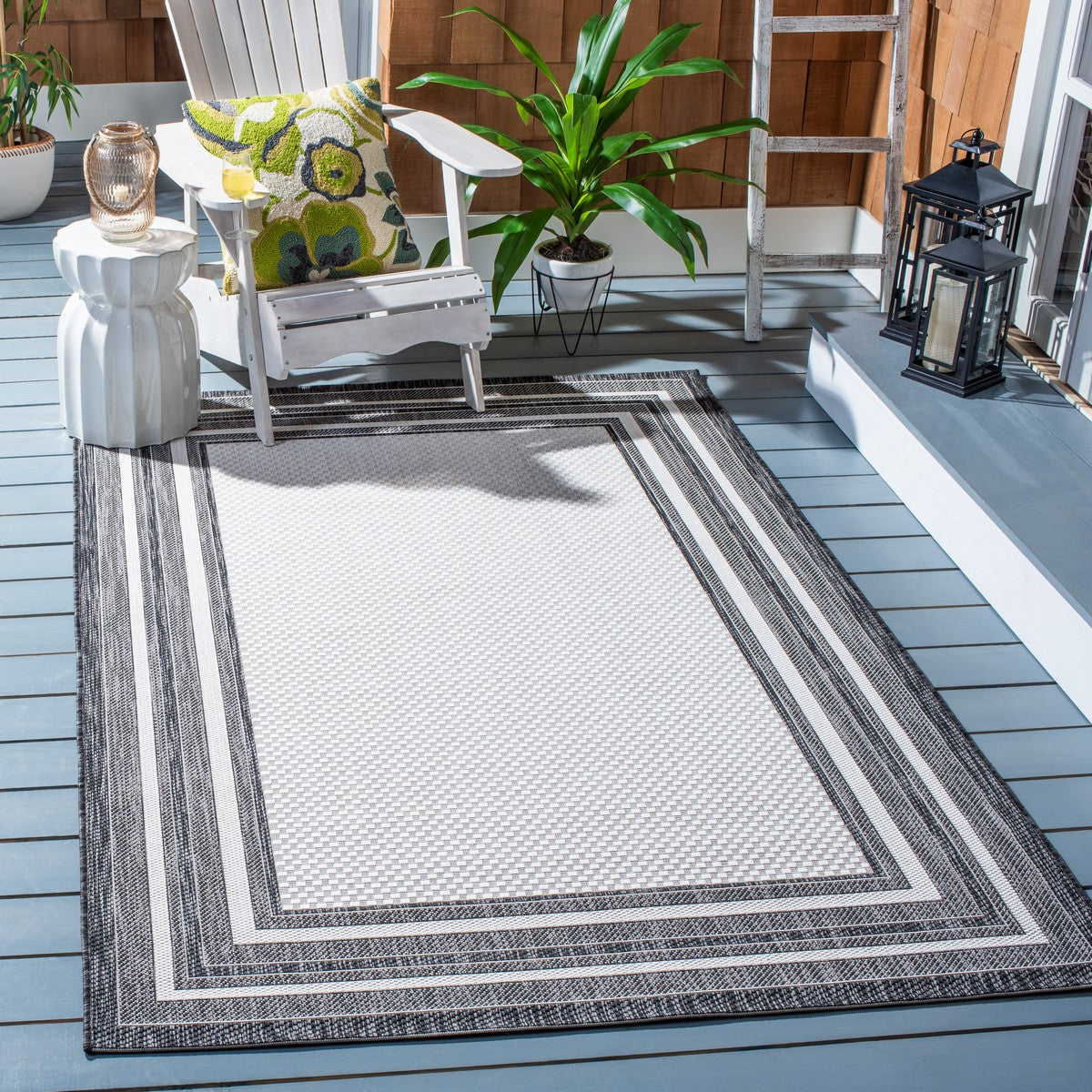  Safavieh Courtyard 8475 Indoor / Outdoor Rug - Ivory / Black - Bonton