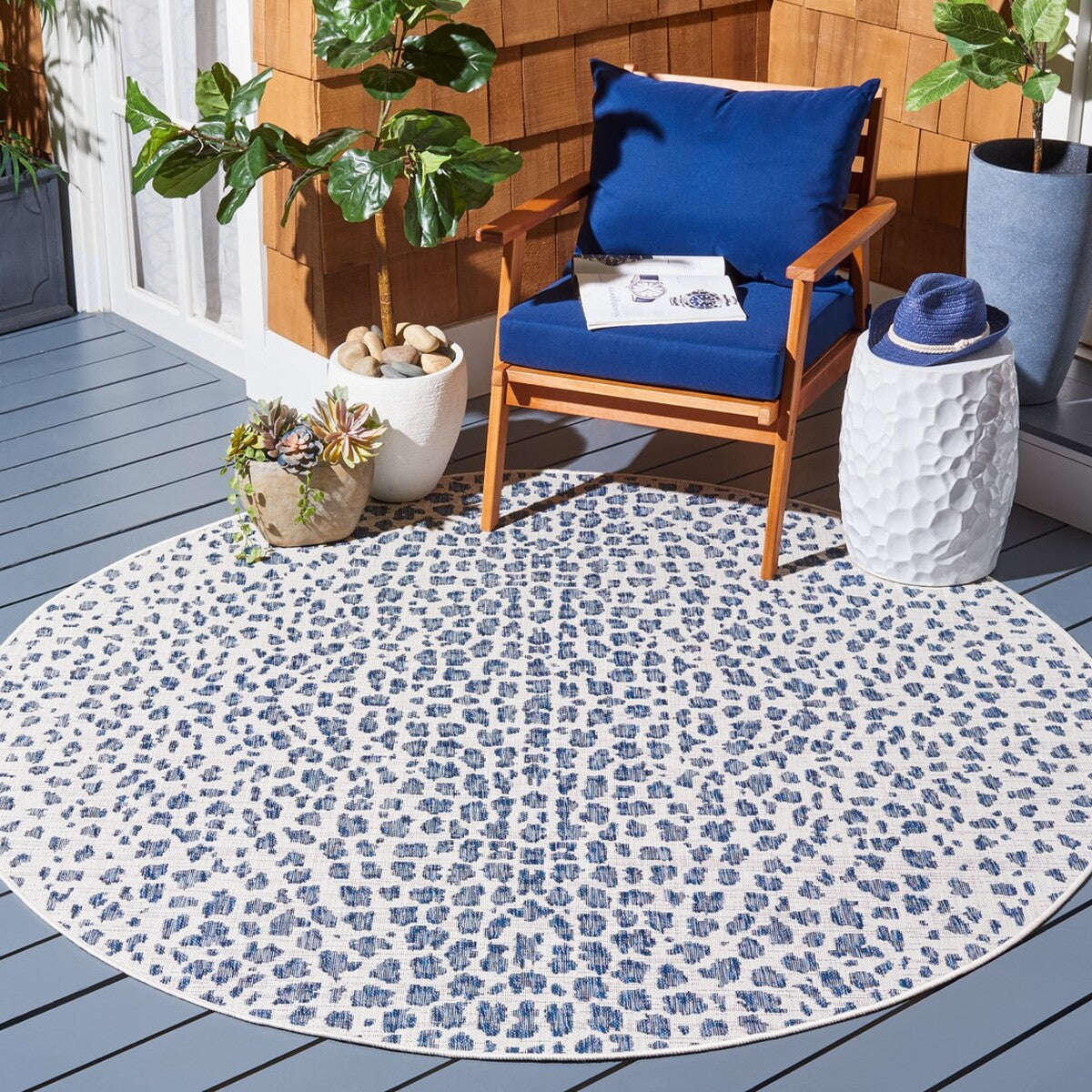  Safavieh Courtyard 8505 Indoor / Outdoor Rug - Ivory / Navy - Bonton