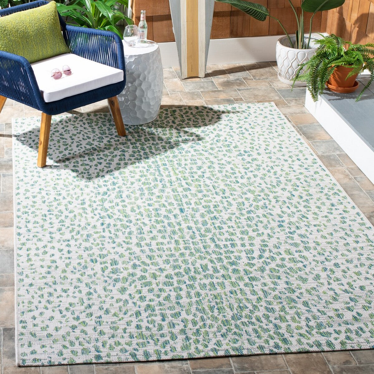  Safavieh Courtyard 8505 Indoor / Outdoor Rug - Ivory / Navy - Bonton