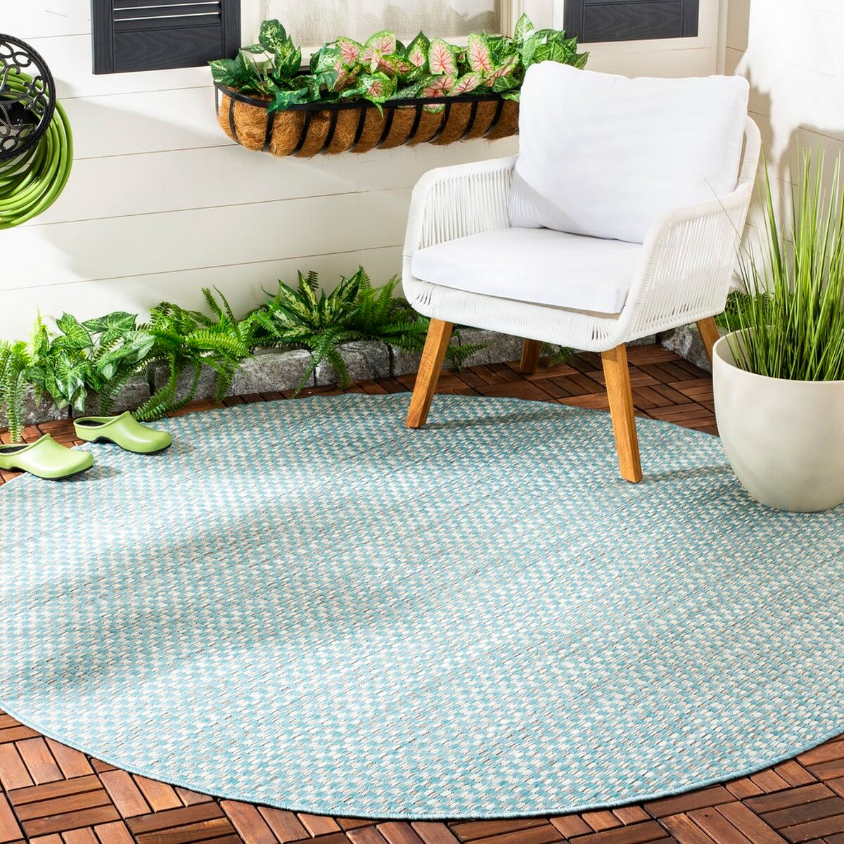  Safavieh Courtyard 8653 Indoor / Outdoor Rug - Black / Light Grey - Bonton