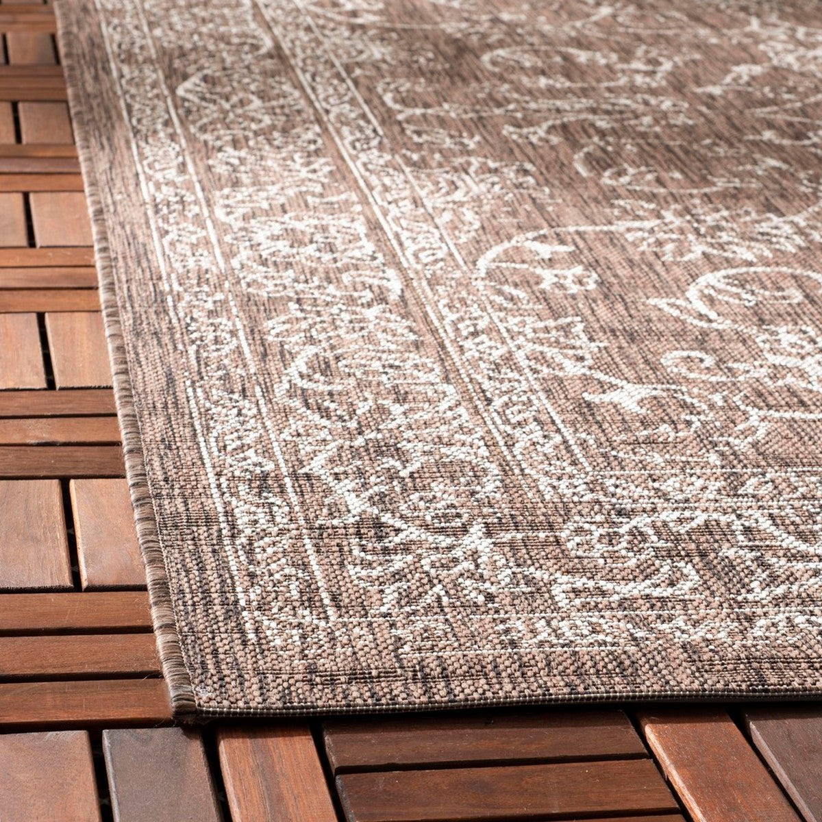  Safavieh Courtyard 8680 Indoor / Outdoor Rug - Brown / Ivory - Bonton