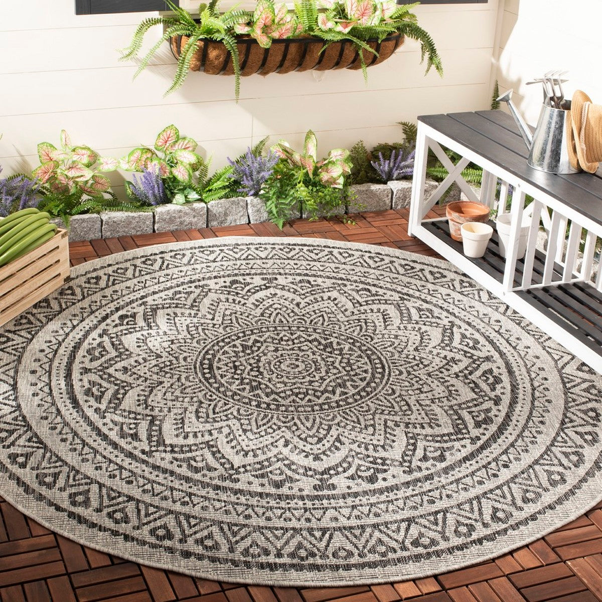  Safavieh Courtyard 8734 Indoor / Outdoor Rug - Light Grey / Black - Bonton