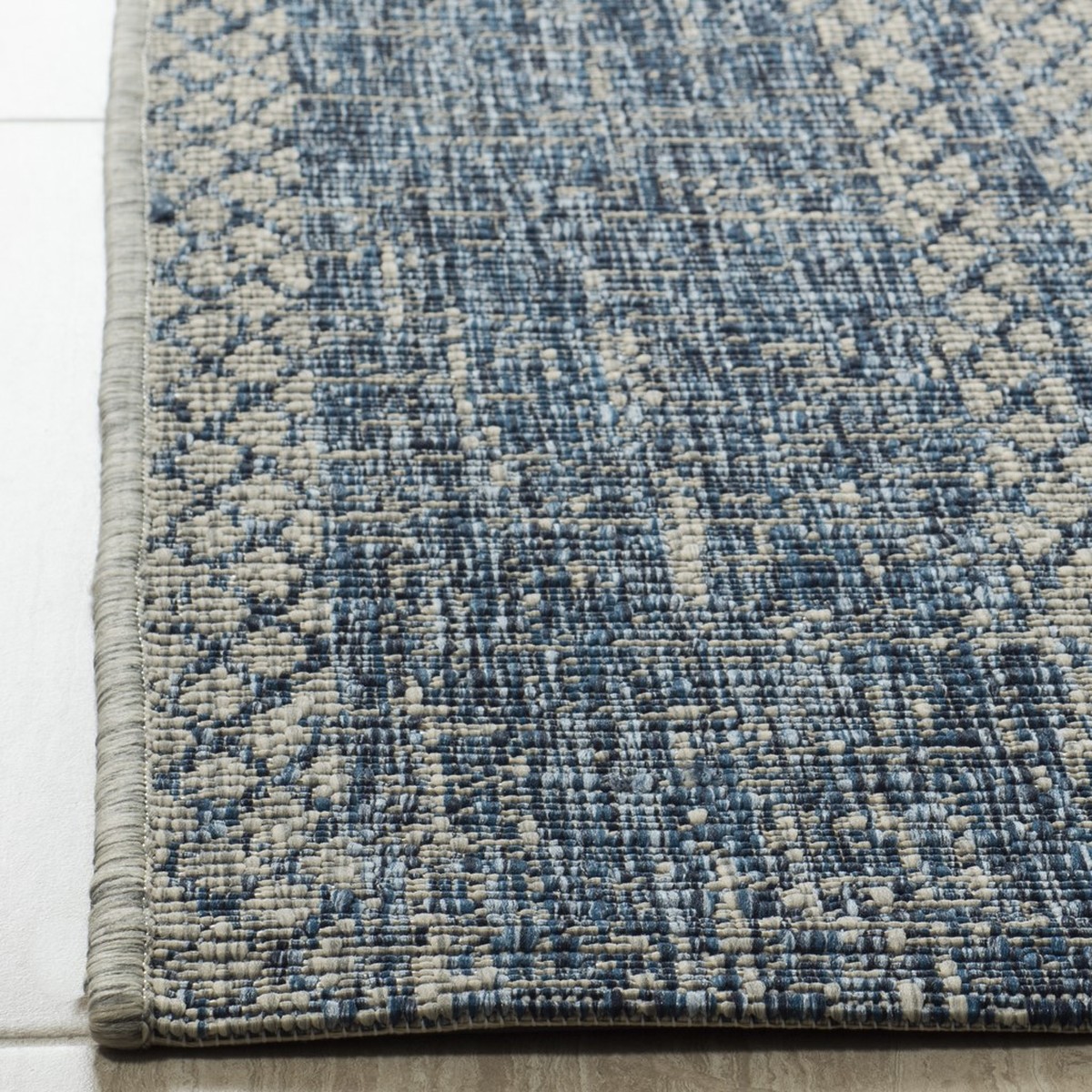  Safavieh Courtyard 8736 Indoor / Outdoor Rug - Light Grey / Blue - Bonton