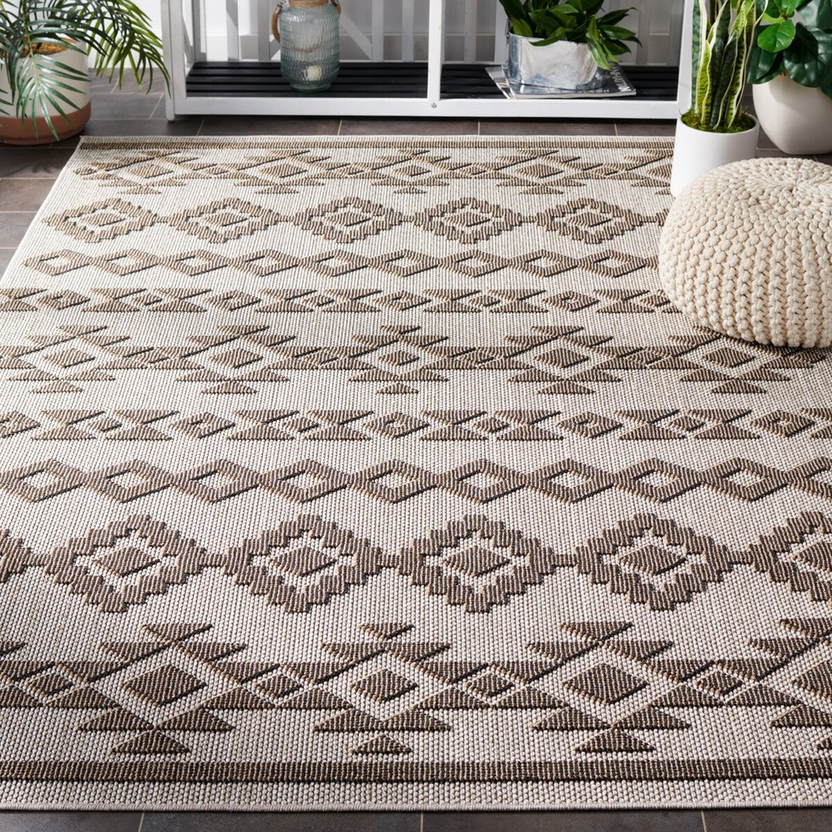  Safavieh Global 210 Indoor / Outdoor Rug - Grey / Beige - Bonton