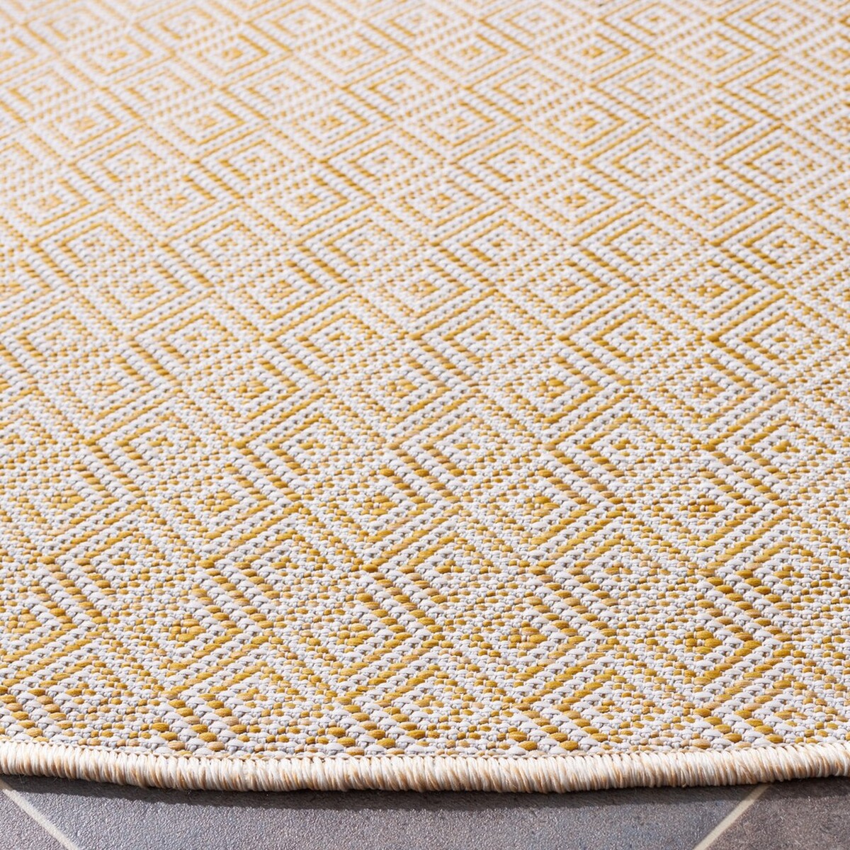  Safavieh Hampton 230 Indoor / Outdoor Rug - Yellow - Bonton