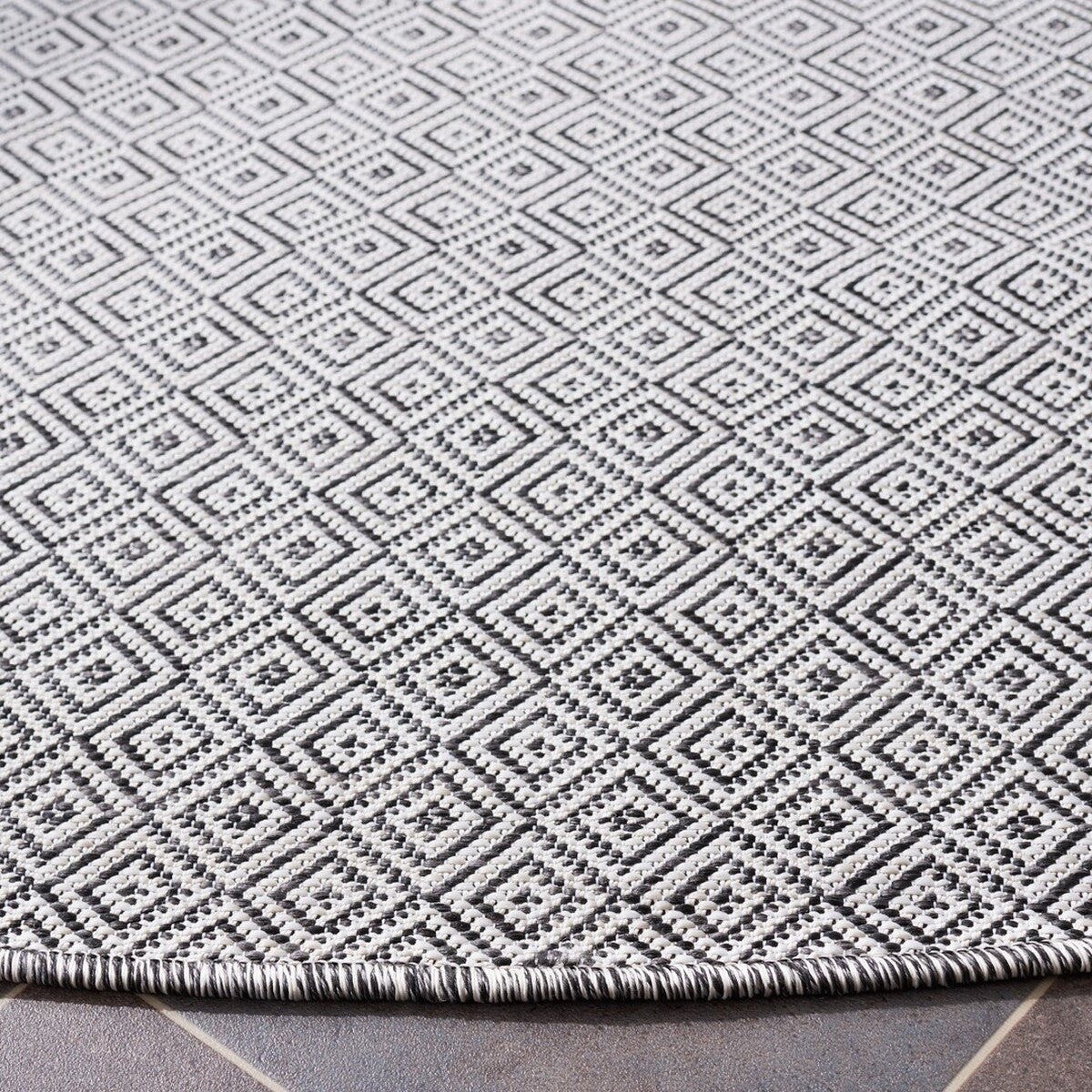  Safavieh Hampton 230 Indoor / Outdoor Rug - Grey - Bonton