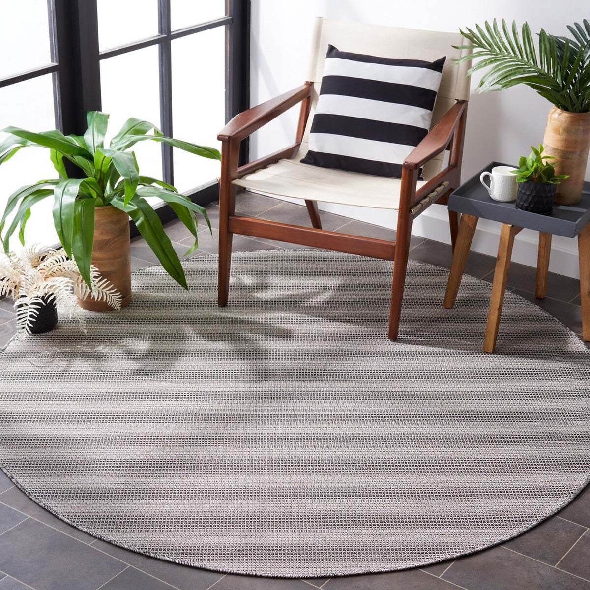  Safavieh Hampton 231 Indoor / Outdoor Rug - Black / Grey - Bonton