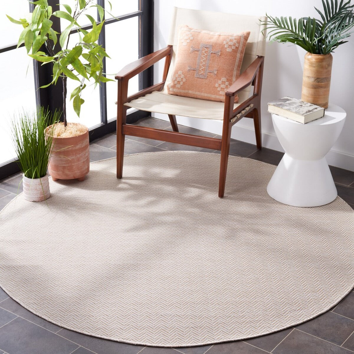  Safavieh Hampton 233 Indoor / Outdoor Rug - Beige / Ivory - Bonton